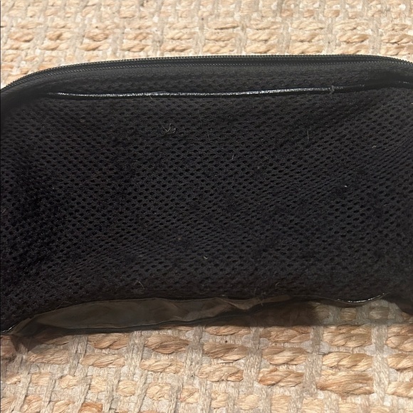 Giorgio Armani Black Mesh Toiletry Bag - Picture 3 of 7